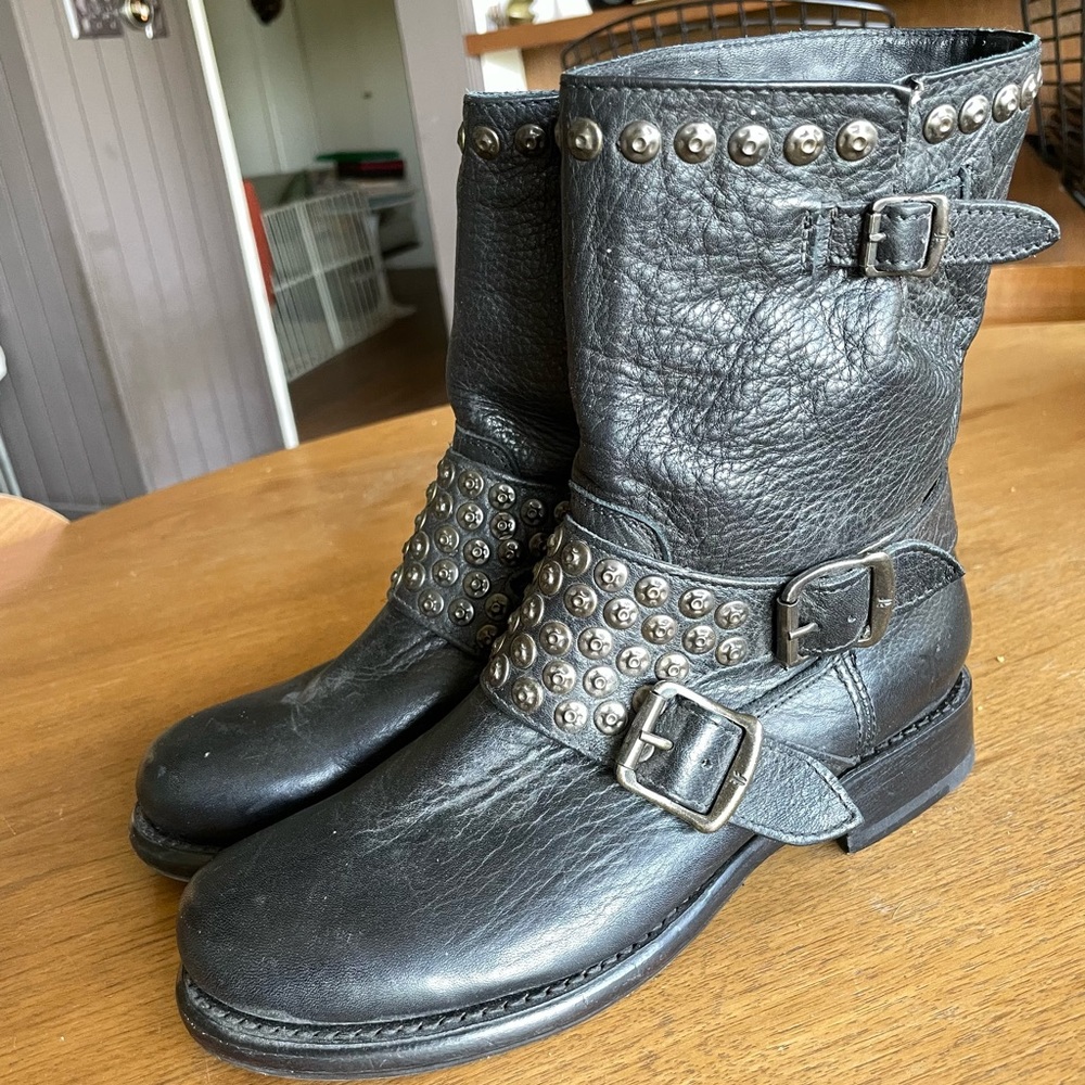 FRYE STUDDED LEATHER BOOTS